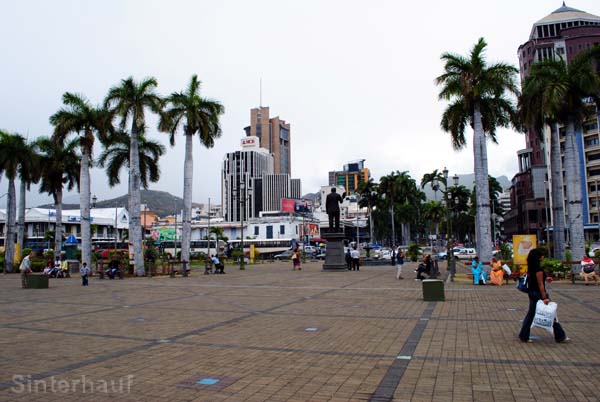Zentraler Platz am Hafen von Port Louis